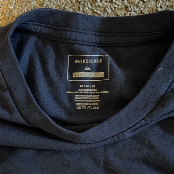 Quiksilver Dark Blue Tee with Logo Patch - Picture 3 of 4